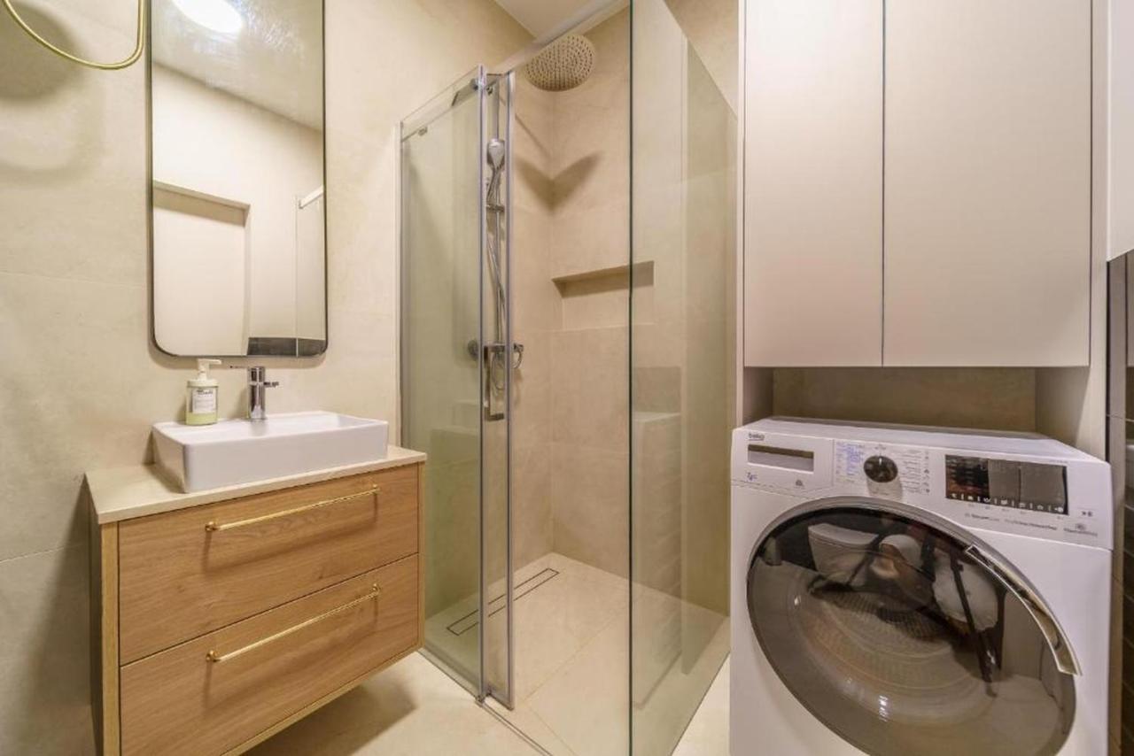 Golden Apartments/City Center/S65/28 Varşova Dış mekan fotoğraf